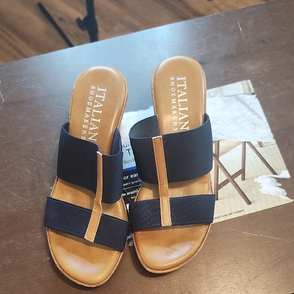 Italian Shoemakers Navy and Tan Sandals